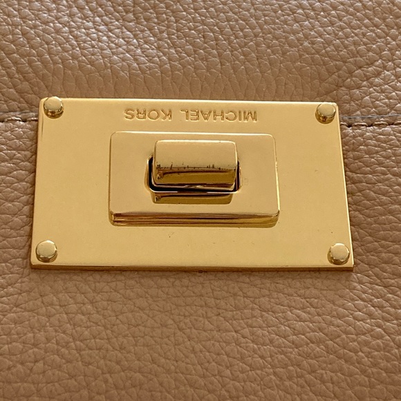 NWT! “Sloan” SM Blush Pink Leather Shoulder Bag by Michael Kors - Picture 12 of 13